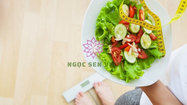 Ăn hạt sen sống giúp hỗ trợ giảm cân hiệu quả